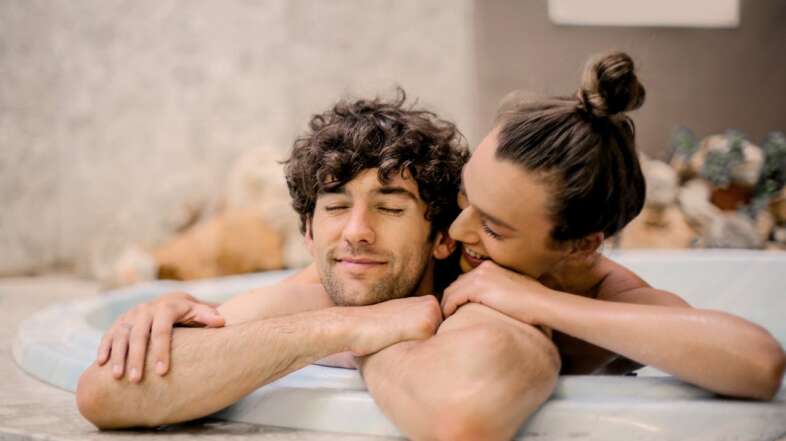 Choosing the Best Wood-Fired Hot Tub for Outdoor Living