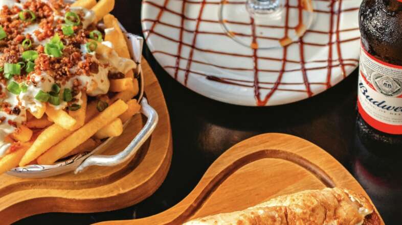 A Guide to Casino Games You’ll Actually See Online and In Person During a Vegas Food Trip